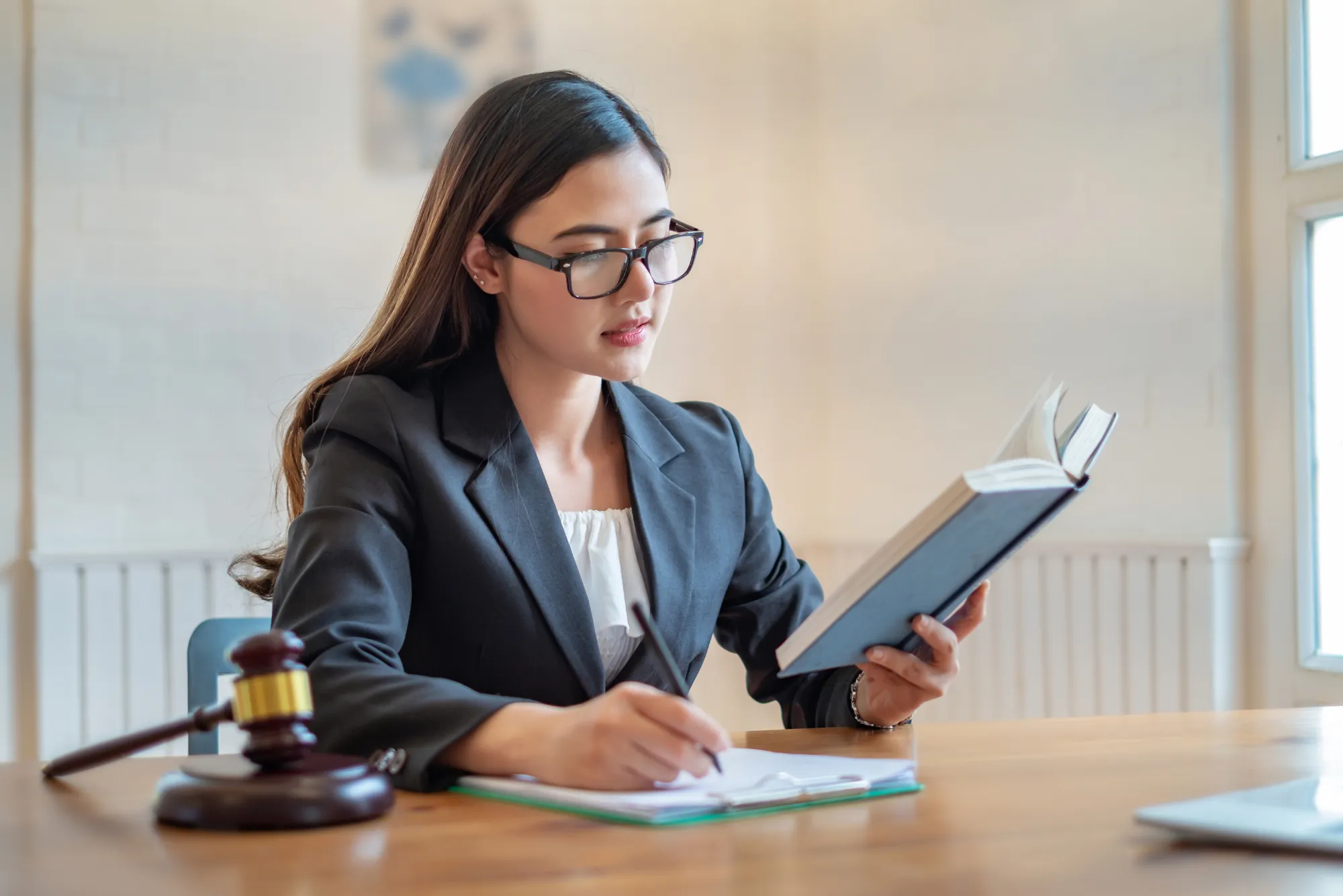 Dubai Criminal Lawyers for Domestic Violence Cases