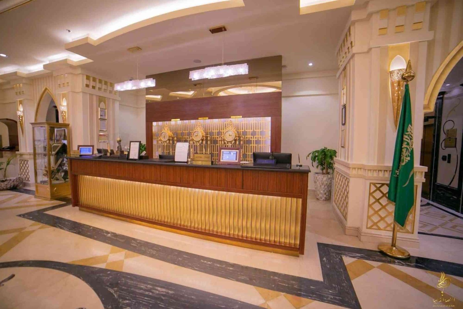 فندق الدار البيضاء جراند بجدة