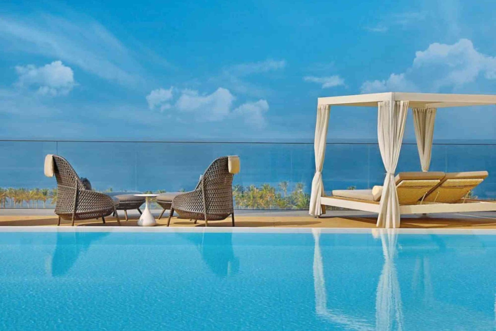 فندق الركائز الوجه