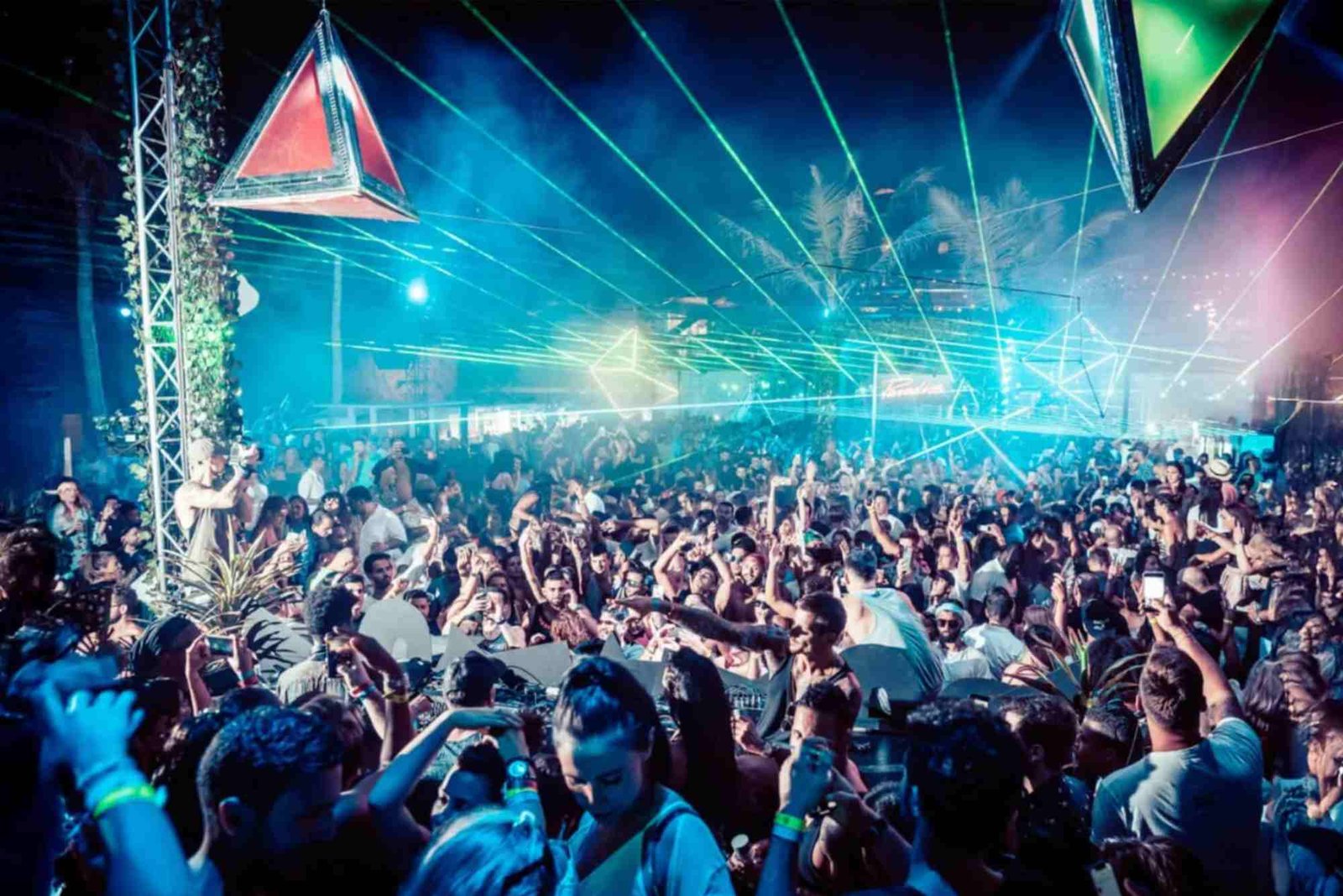 Bar Promotion Strategies In Dubai Nightlife Industry